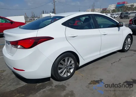 2015 Hyundai Elantra Se z USA, uszkodzony, nr VIN 5NPDH4AE9FH560557